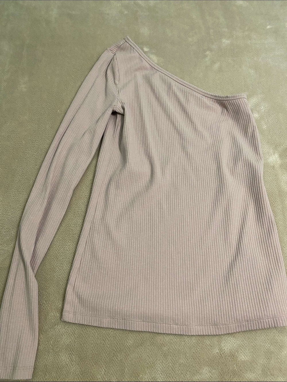 One-Shoulder Ribbed Long Sleeve Top in Dusty Mauve